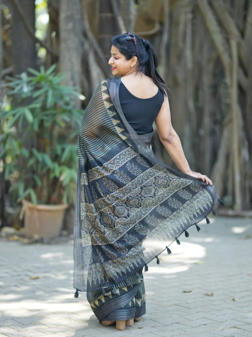 Dark Green Semi Linen Saree with Vertical Stripes