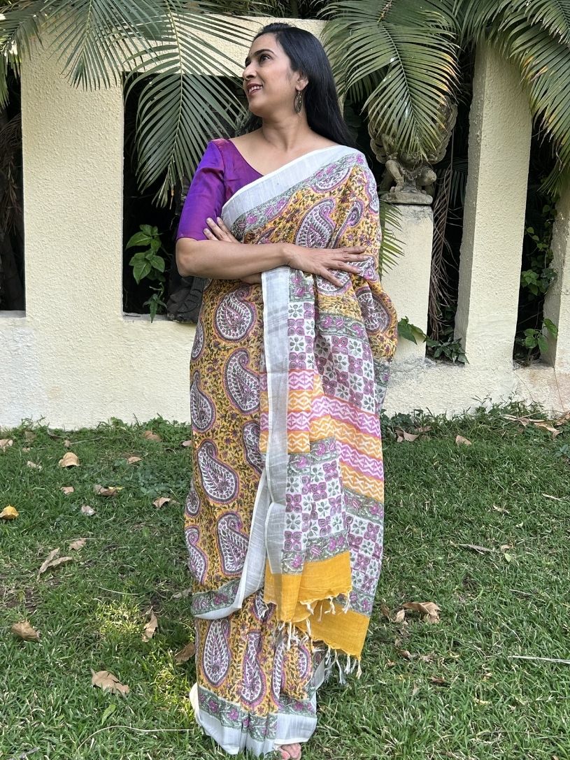 Soft Linen Cotton Saree with Paisley Print