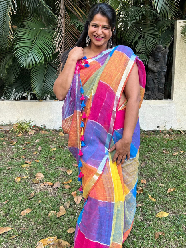 mutlicolor pure linen saree Hover Image