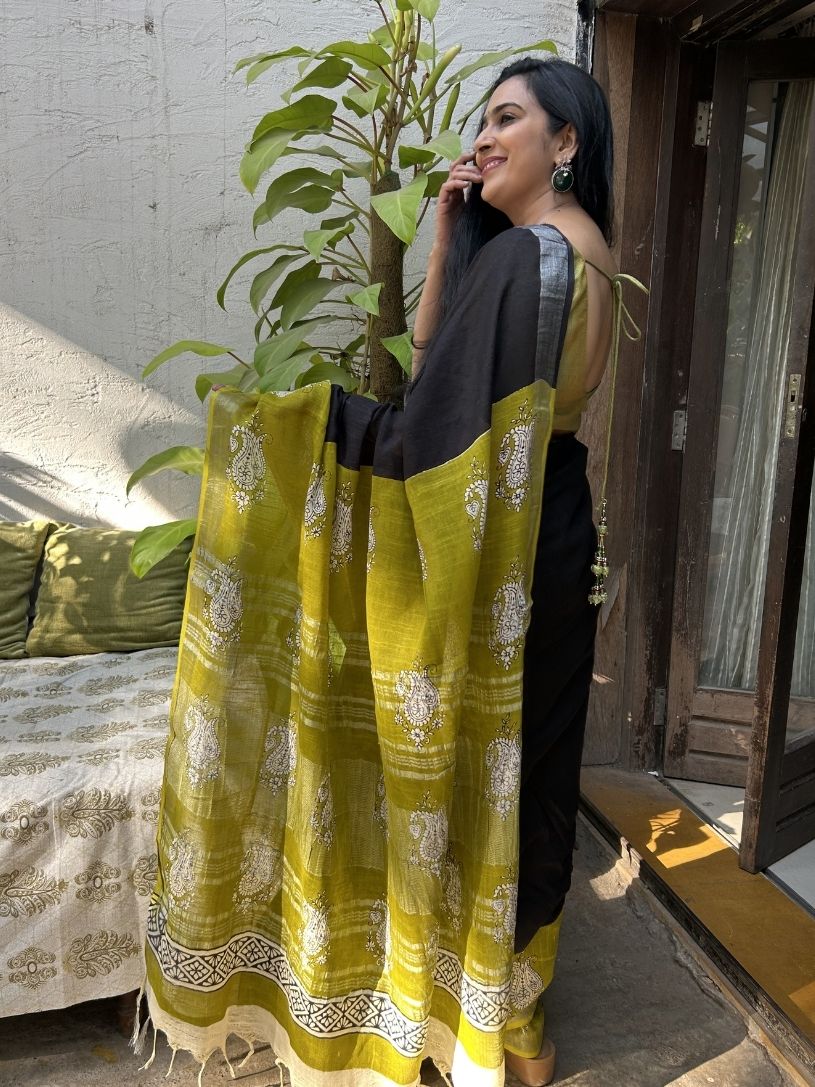 Black and Green Formal Pure Cotton Printed Saree