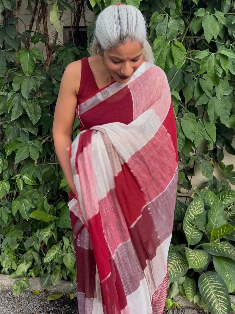 Red and Pink Multicolor Pure Linen Saree