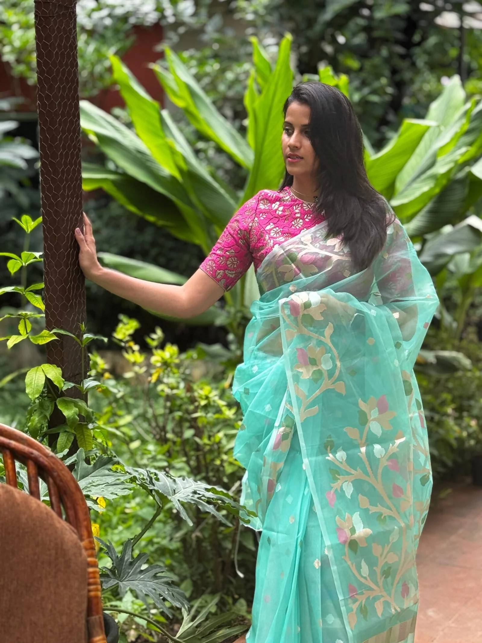 Sea Green Organza Saree With Floral Jamdani Weave